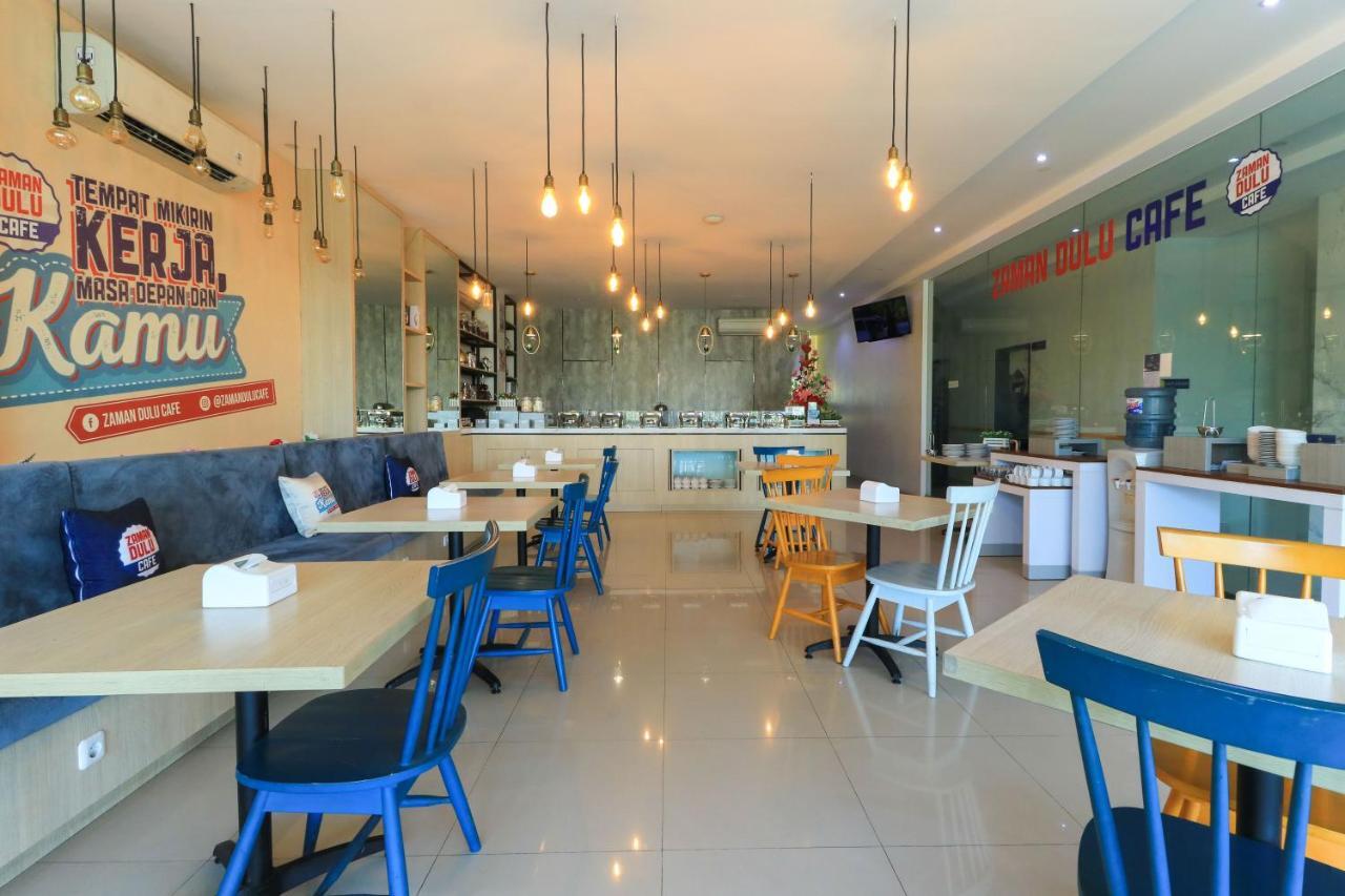 Hotel Berlian International Surabaya Bagian luar foto